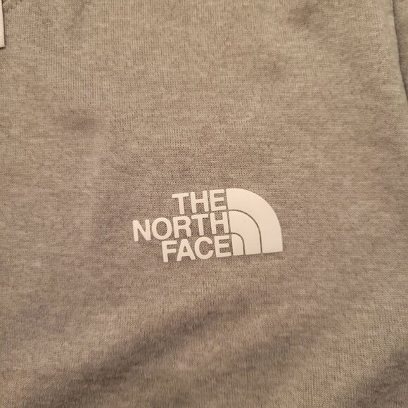 The North Face Circular Design Women's Shirt Sze SM Flash Dry - Picture 4 of 11